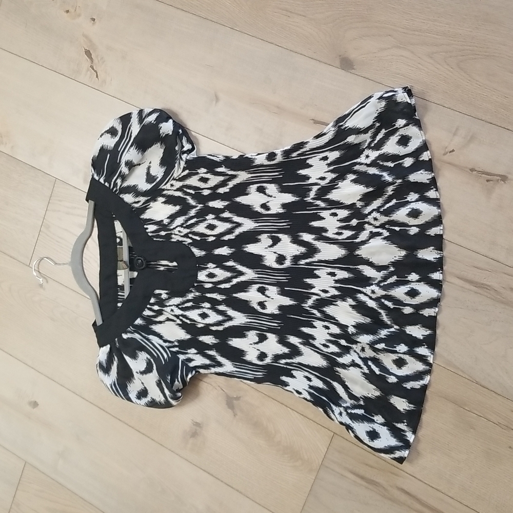 Serenade New York short sleeved Blouse